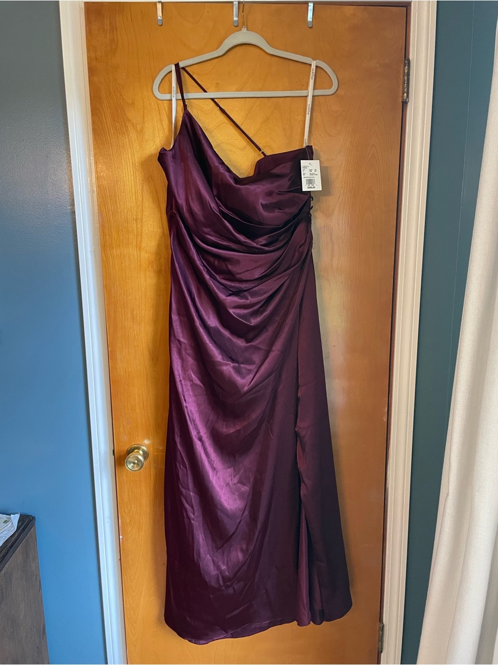 Elegant Draped Satin Evening Dress - Wine Red